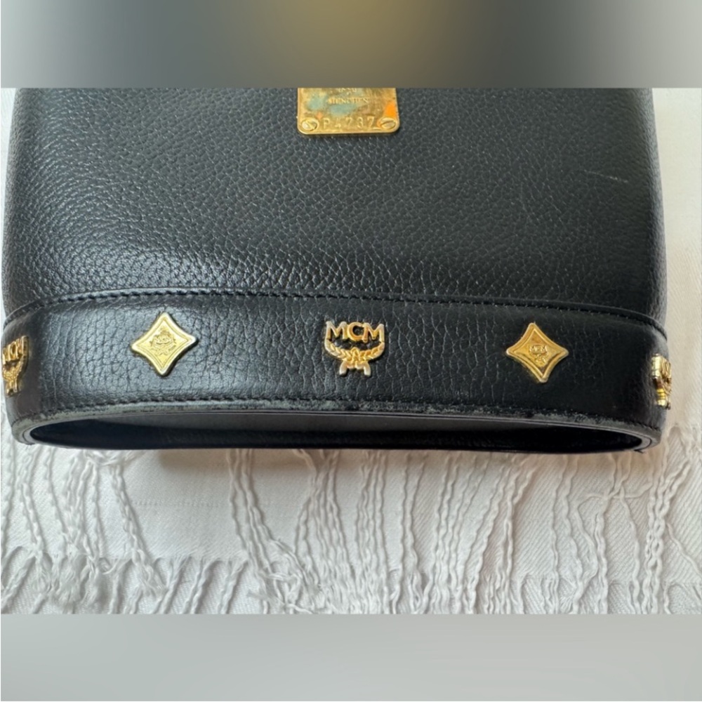 MCM 💯% Authentic Vintage MCM Black Leather Flap Bucket Tote - Picture 9 of 16
